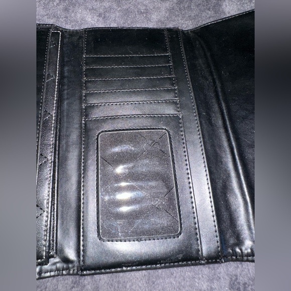 Chanel Vintage Black and White Quilted Wallet Luxurious Design - Picture 13 of 16